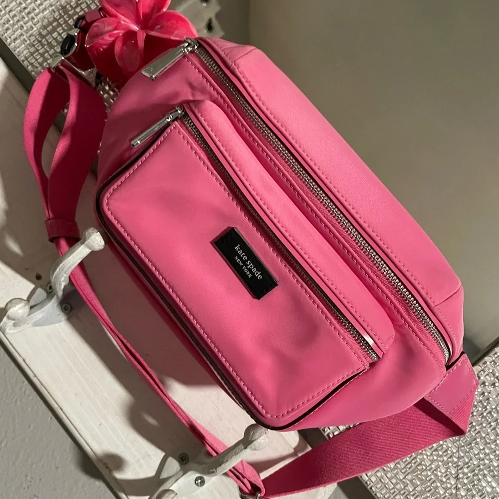Kate Spade Vibrant Pink Crossbody Bag - Picture 2 of 4